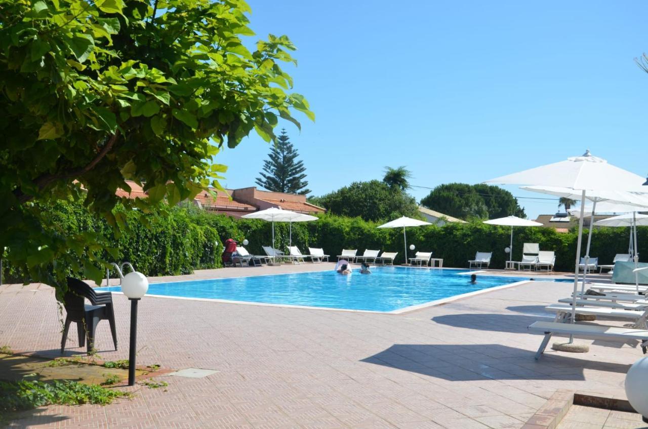 Villa Teti - Sicilia กัมโปเฟลิเช ดิ โรชเชลลา ภายนอก รูปภาพ