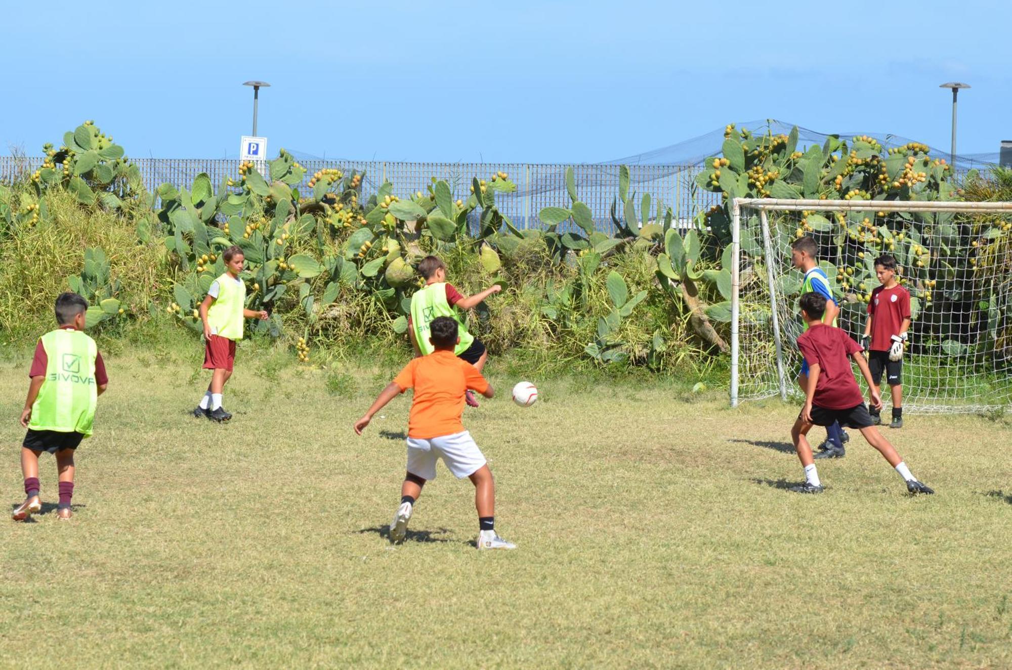 Villa Teti - Sicilia กัมโปเฟลิเช ดิ โรชเชลลา ภายนอก รูปภาพ