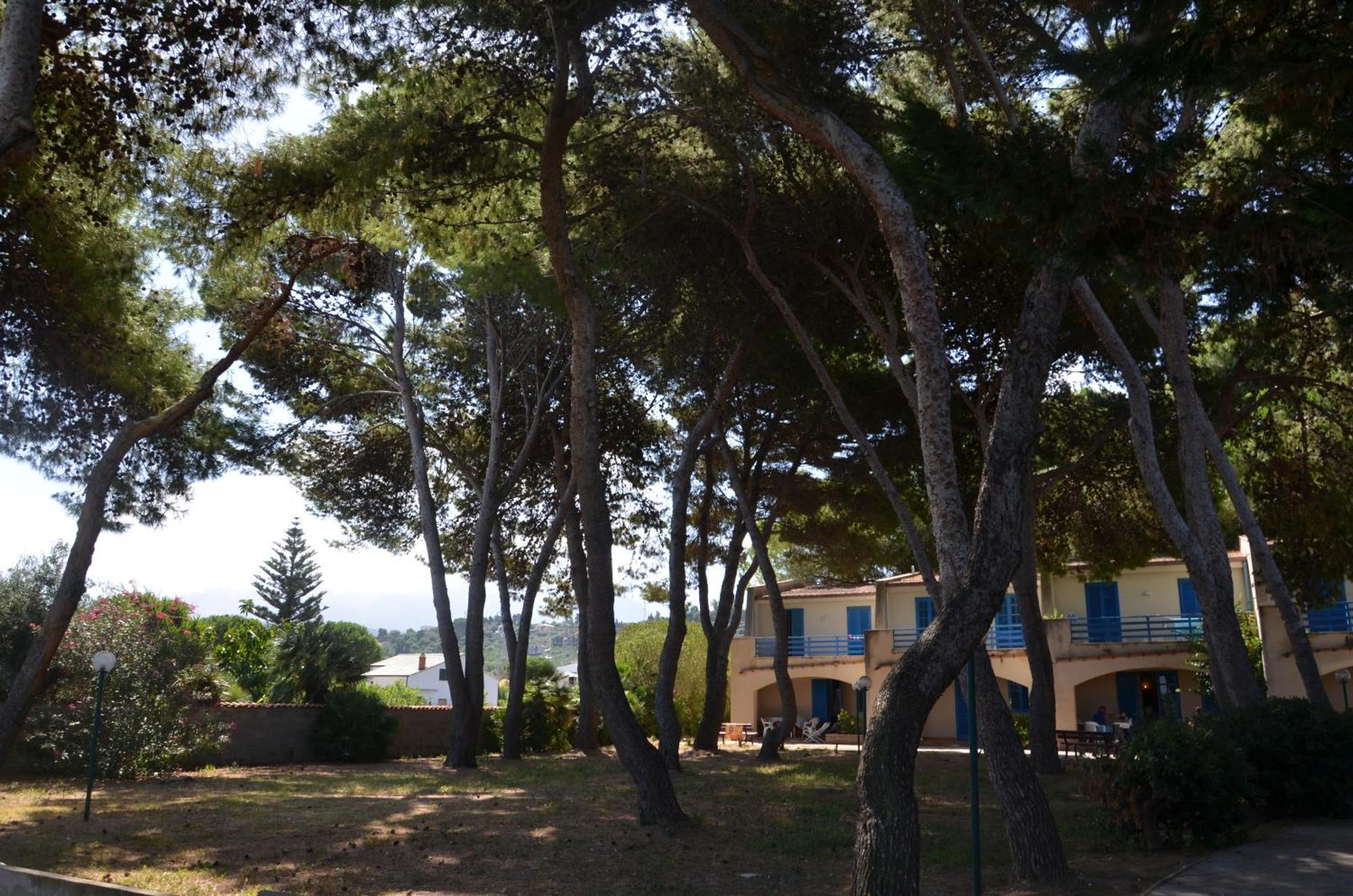 Villa Teti - Sicilia กัมโปเฟลิเช ดิ โรชเชลลา ภายนอก รูปภาพ