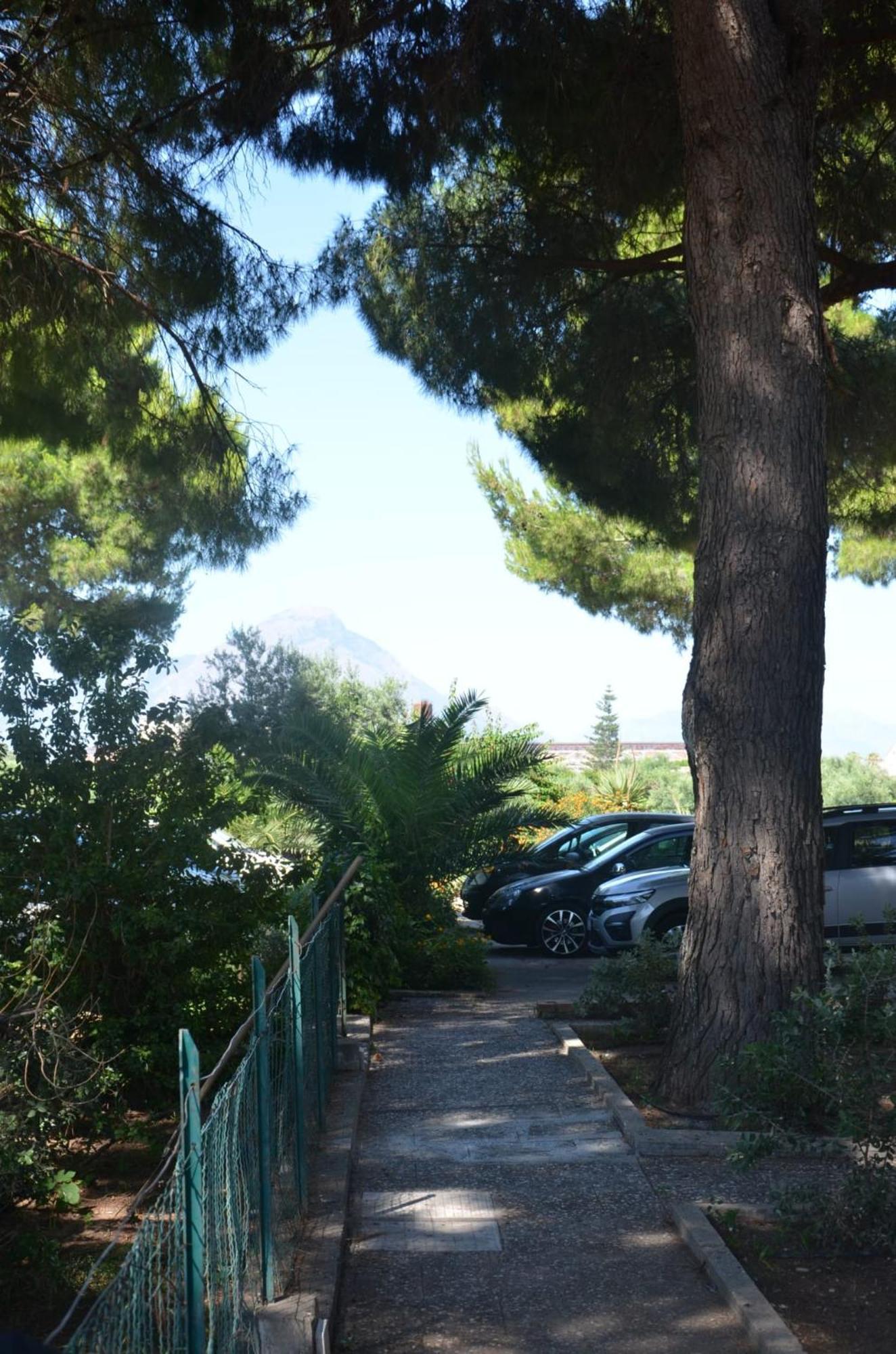 Villa Teti - Sicilia กัมโปเฟลิเช ดิ โรชเชลลา ภายนอก รูปภาพ