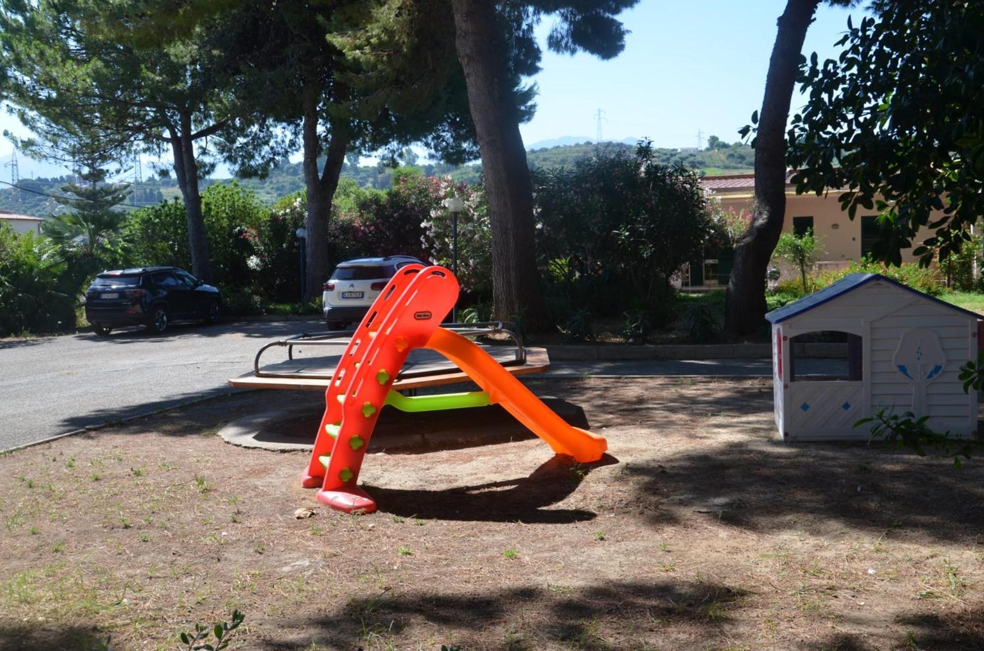 Villa Teti - Sicilia กัมโปเฟลิเช ดิ โรชเชลลา ภายนอก รูปภาพ