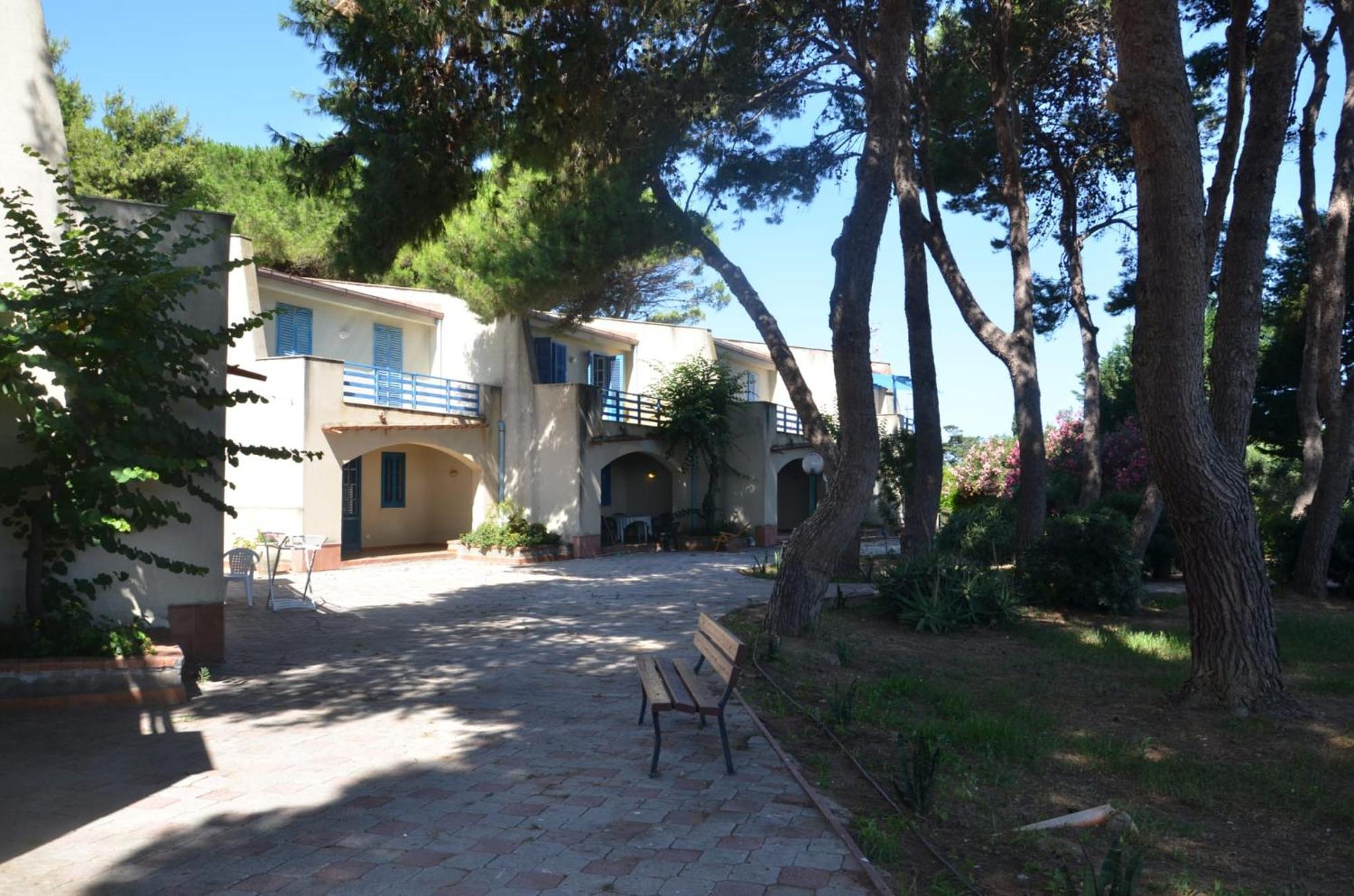 Villa Teti - Sicilia กัมโปเฟลิเช ดิ โรชเชลลา ภายนอก รูปภาพ